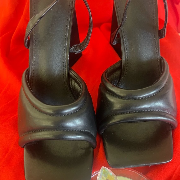 Fun black. - Picture 5 of 6